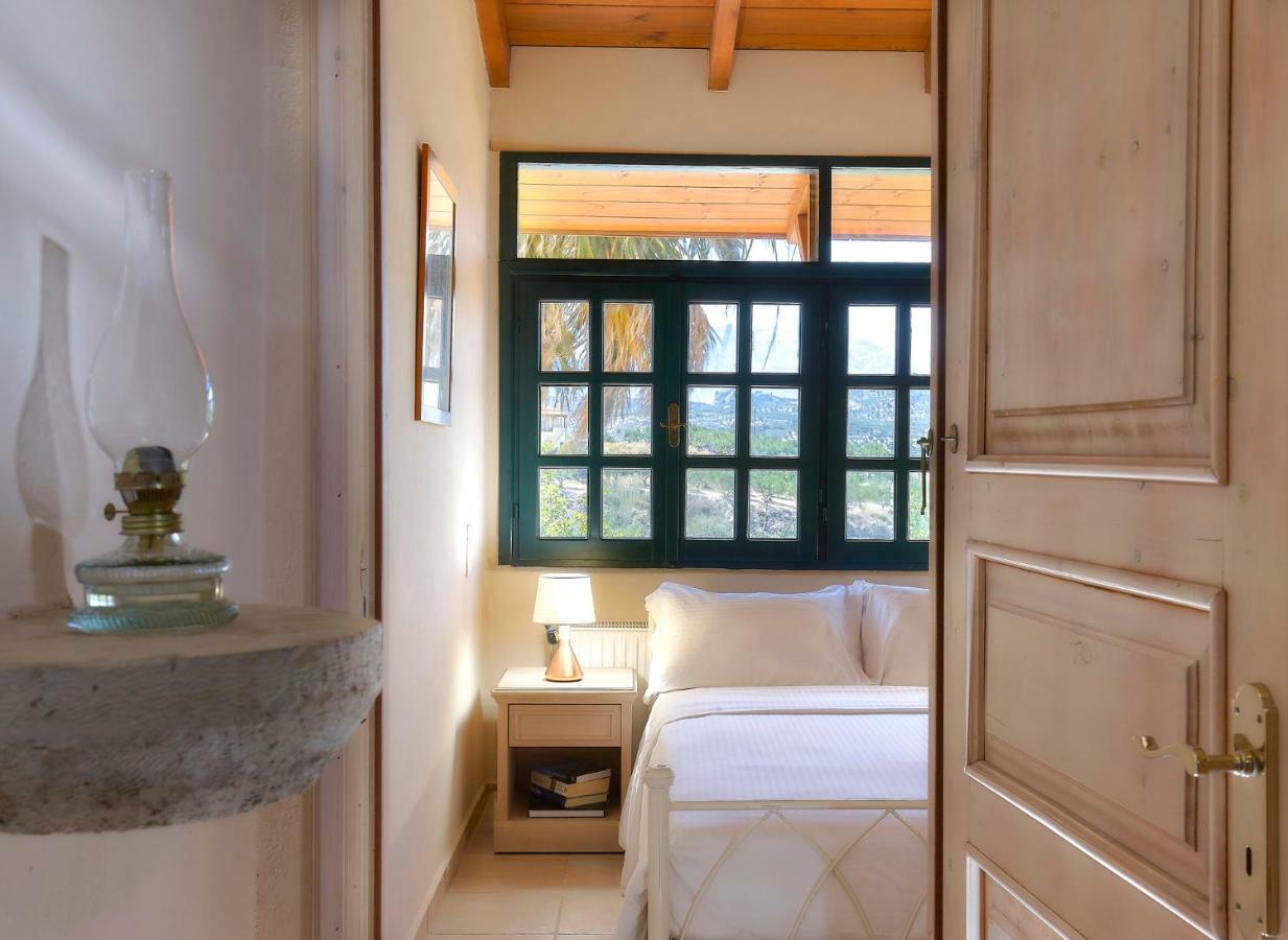 Castello Villa Daphnes - Private Pool & Whirlpool Dhafnes Zewnętrze zdjęcie