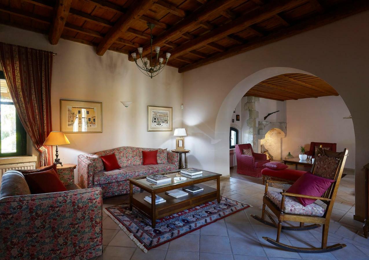 Castello Villa Daphnes - Private Pool & Whirlpool Dhafnes Zewnętrze zdjęcie